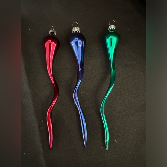 Vintage West Germany Glass Squiggly Teardrop
Christmas Tree Ornaments Set of 3 - Picture 2 of 4